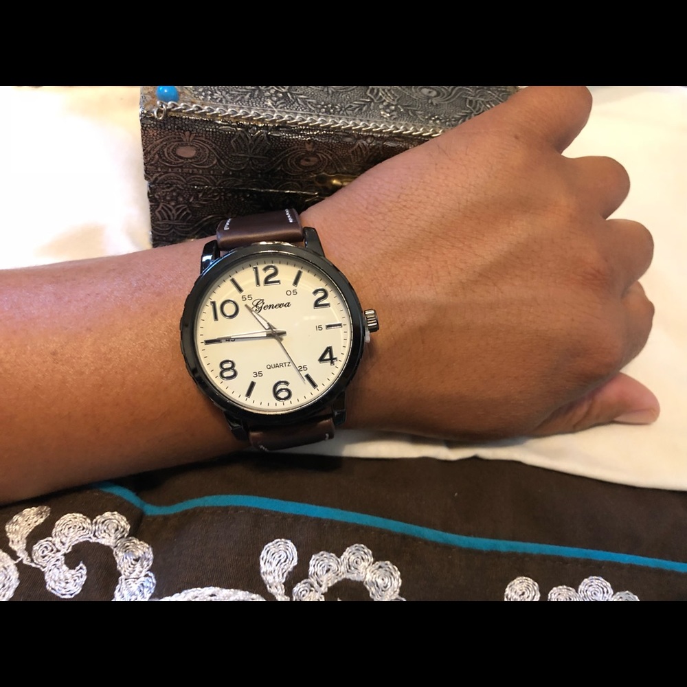 Watches - Picture 2 of 6